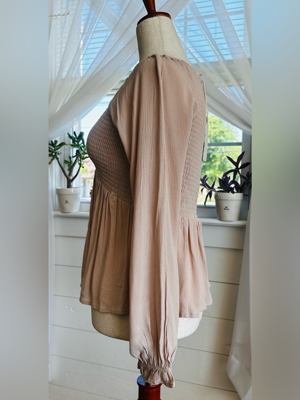 IN LOOM Dusty Rose Long Sleeve V-Neck Babydoll Top NWT! 
Size: S - Picture 3 of 8